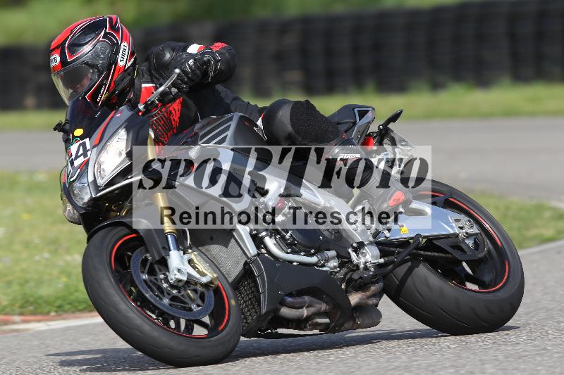 Archiv-2025/10 23.04.2025 Cornu Master School ADR/gruen-vert/24